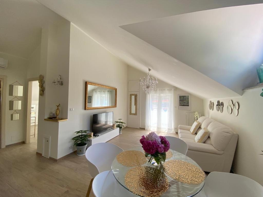 Casa Tra I Castelli Διαμέρισμα San Martino Alfieri Εξωτερικό φωτογραφία